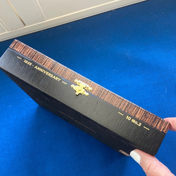 Sale !! Two boxes $10 - Picture 5 of 11